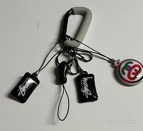 Portachiavi con pendenti STUSSY