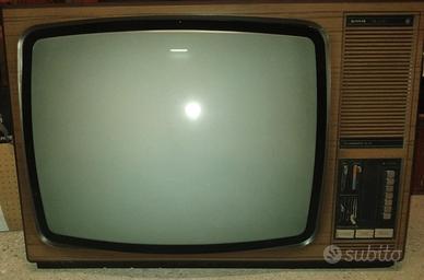 Televisore antico vintage a colori Autovox 1974