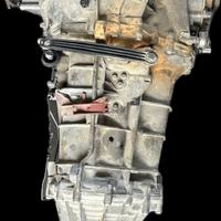 Vendiamo cambio Audi Q5 2.0 ollroad manuale