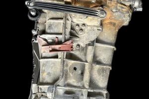 Vendiamo cambio Audi Q5 2.0 ollroad manuale