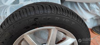 Gomme invernali con cerchi in lega per Suzuki Swif