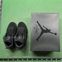 AIR JORDAN 4