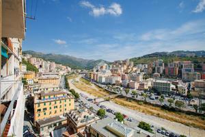 5 LOCALI A GENOVA
