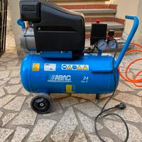 Compressore aria ABAC 24 L 2 HP CON ACCESSORI