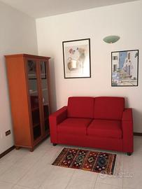 BILOLOCALE PIANO TERRA ARREDATO
