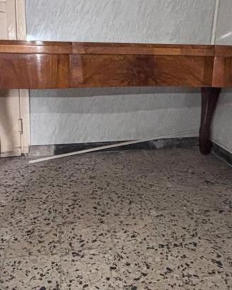 Tavolo in legno stile chippendale con 6 sedie