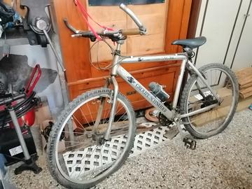 Bicicletta mountain bike cambio Shimano XTR usata
