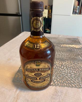 Chivas Regal 12 Years Old Blended Scotch Whisky