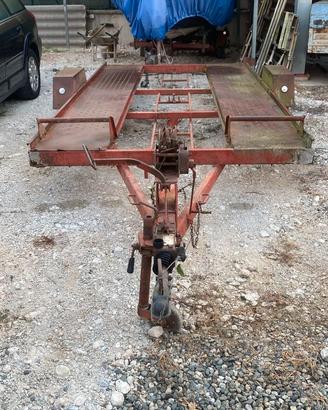 Rimorchio porta-auto