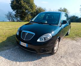 Lancia Ypsilon 1.2 8V Diva