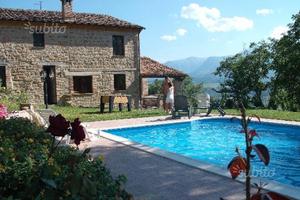 Villa La Pieve- piscina, portico, giardino, parco