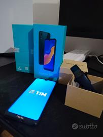 Smartphone Honor 8A + Smartwatch HONOR