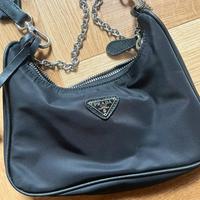 Borsa Prada Re-edition 2005