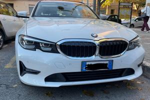 BMW 318d Touring Business Advantage 08/2020