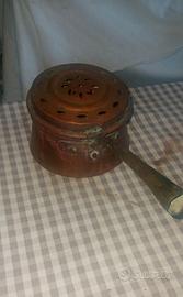 Antico scaldaletto in rame