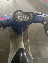 Scooter 50 peugeot 2 tempi
