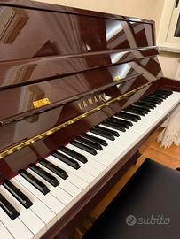 Pianoforte Yamaha B1 mogano
