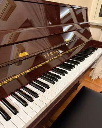 Pianoforte Yamaha B1 mogano