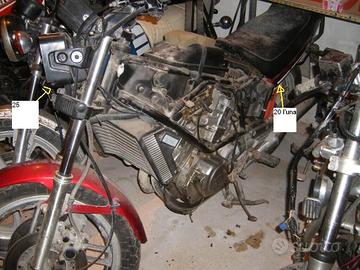 YAMAHA XZ 550