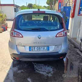 Renault SCENIC X-MOD