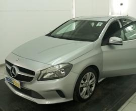 MERCEDES-BENZ A 200 d Sport auto my16