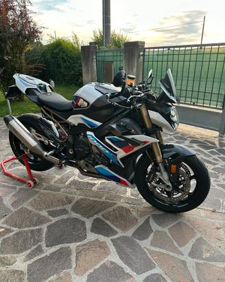 Bmw s1000r M pack