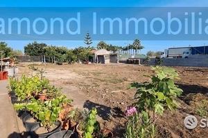 Terreno edificabile con progetto a fiumefreddo