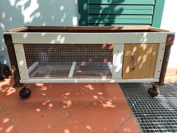 Gabbia per animali domestici.