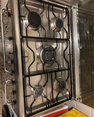 Cucina SMEG 90 cm Inox - 5 Fuochi a Gas + Forno El