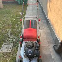 Tagliarba a scoppio no trazione
