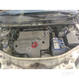 Motore in attesa di prova Lancia Ypsilon 2005