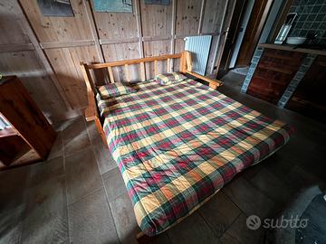 Divano letto rustico matrimoniale usato pochissimo