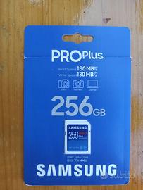 Scheda SD Samsung PRO Plus 256 GB con garanzia