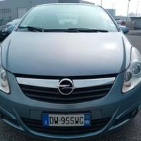 Opel Corsa 1.2 5 porte Cosmo