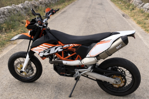 KTM 690 SMC DEPO A LIBRETTO
