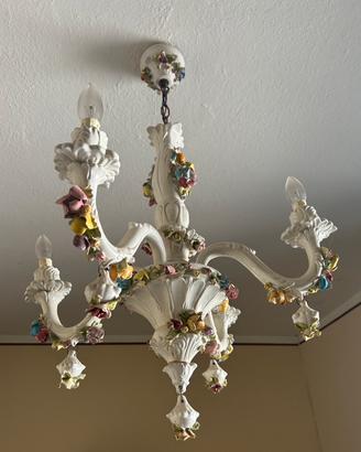 Lampadario vintage italiano in porcellana con fior