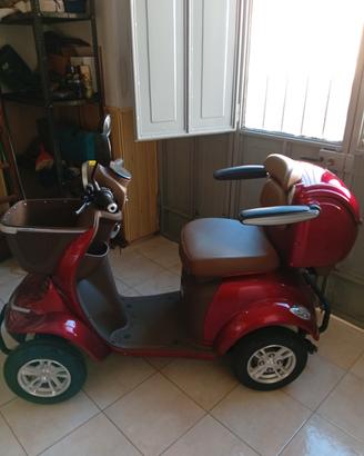 scooter elettrico per anziani 