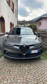 tonale veloce plug in hybrid 280cv