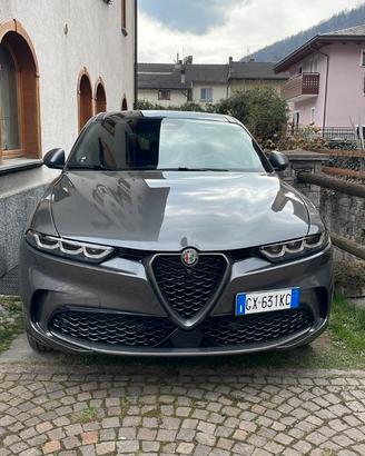 tonale veloce plug in hybrid 280cv