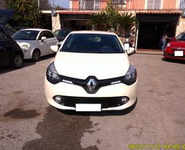 RENAULT Clio 4ª 1.2 BENZ 5 P FULL 110000 KM 2015