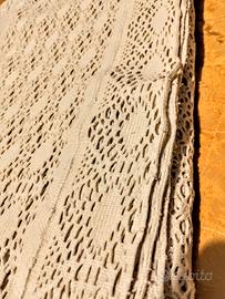 copriletto o anche copritavolo merletto di cotone 