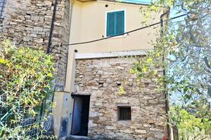 RUSTICO A DIANO SAN PIETRO