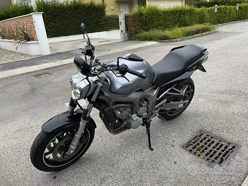 Yamaha FZ6