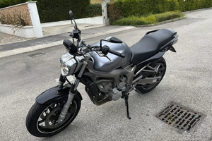 Yamaha FZ6