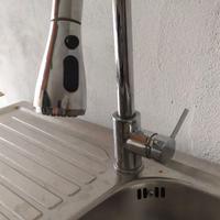 Lavello con miscelatore estraibile