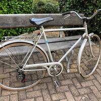 City bike ruote da 28 con cambio Shimano