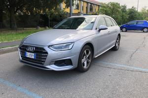AUDI A4 5ª serie - 2020
