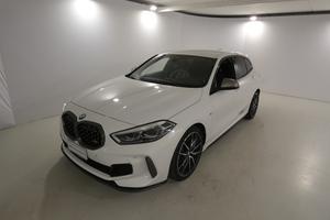 BMW Serie 1 (F40) - M 135i xDrive