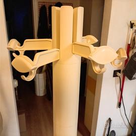 Giancarlo Piretti anonima castelli appendiabiti