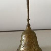 Campanella  in ottone batacchio non originale